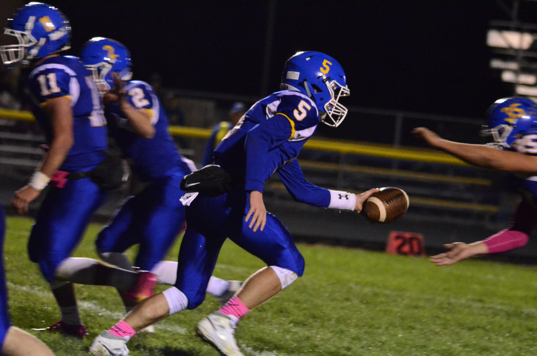 10-18-19 St Paul vs Centura Football (76).JPG